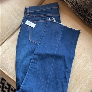 Old Navy NWT high waist frayed denim size 8